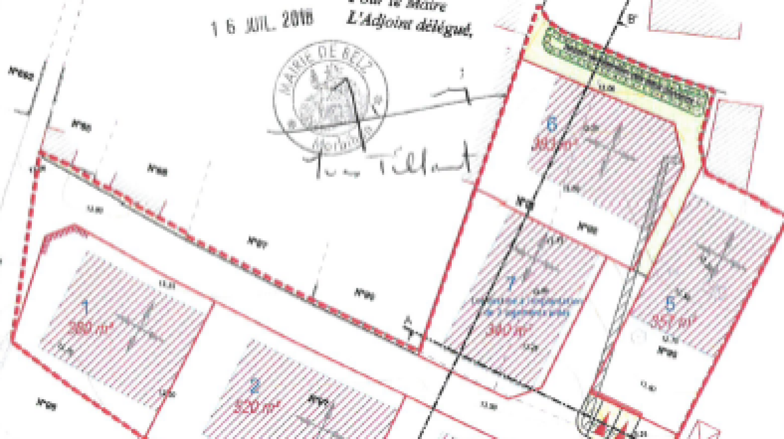 Terrain constructible de 383m2 à Belz