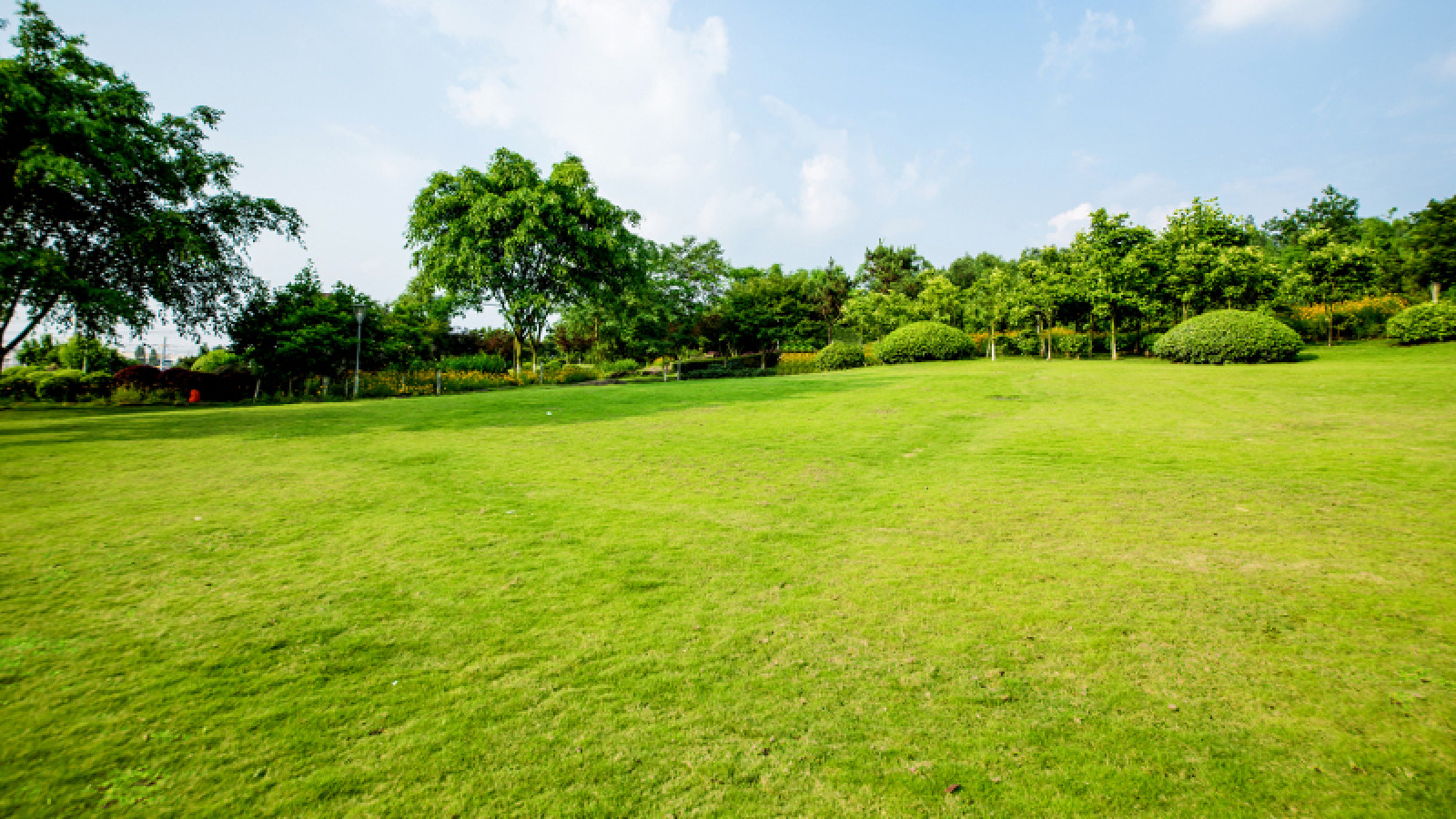 Terrain constructible de 284m2 à Saint-Nazaire