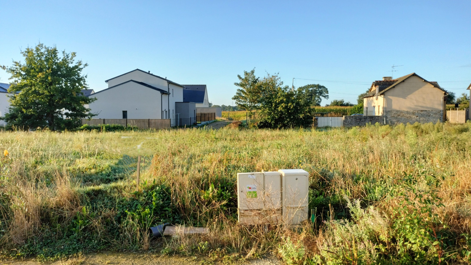 Terrain constructible de 355m2 à Cornillé