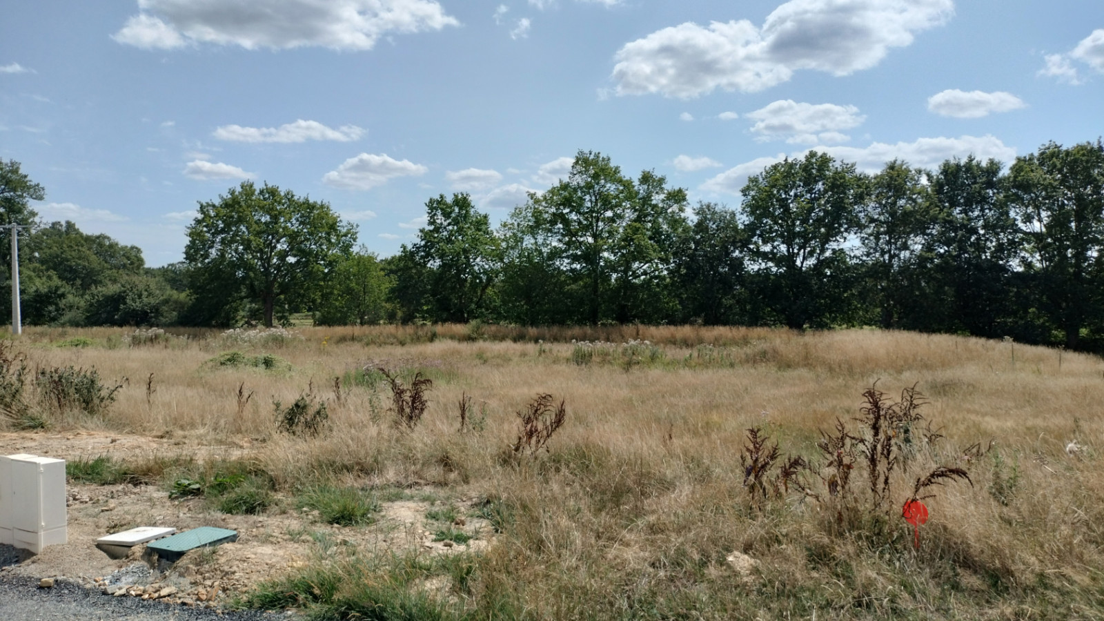 Terrain constructible de 295m2 à Guignen