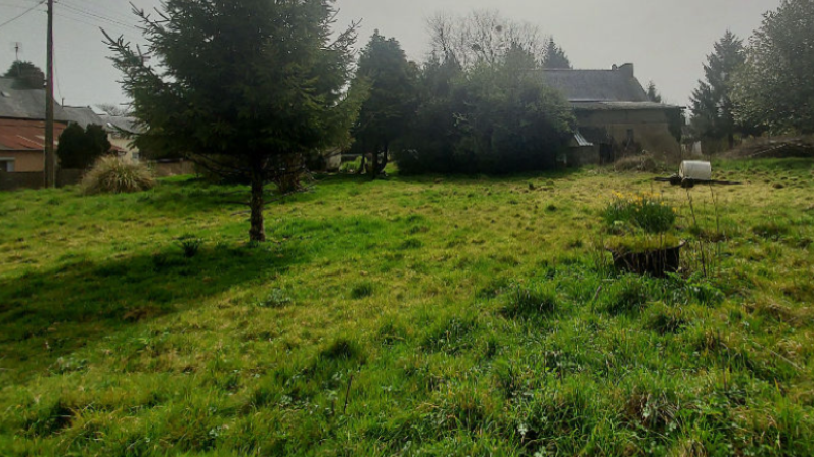 Terrain constructible de 300m2 à Ploërmel