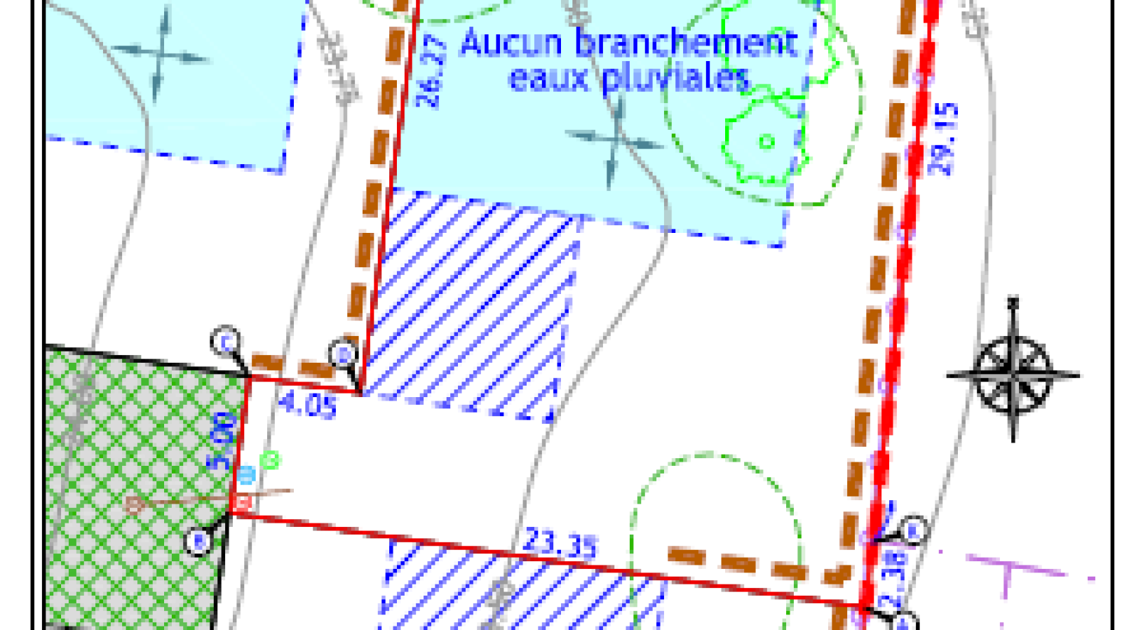 Terrain constructible de 606m2 à Crach